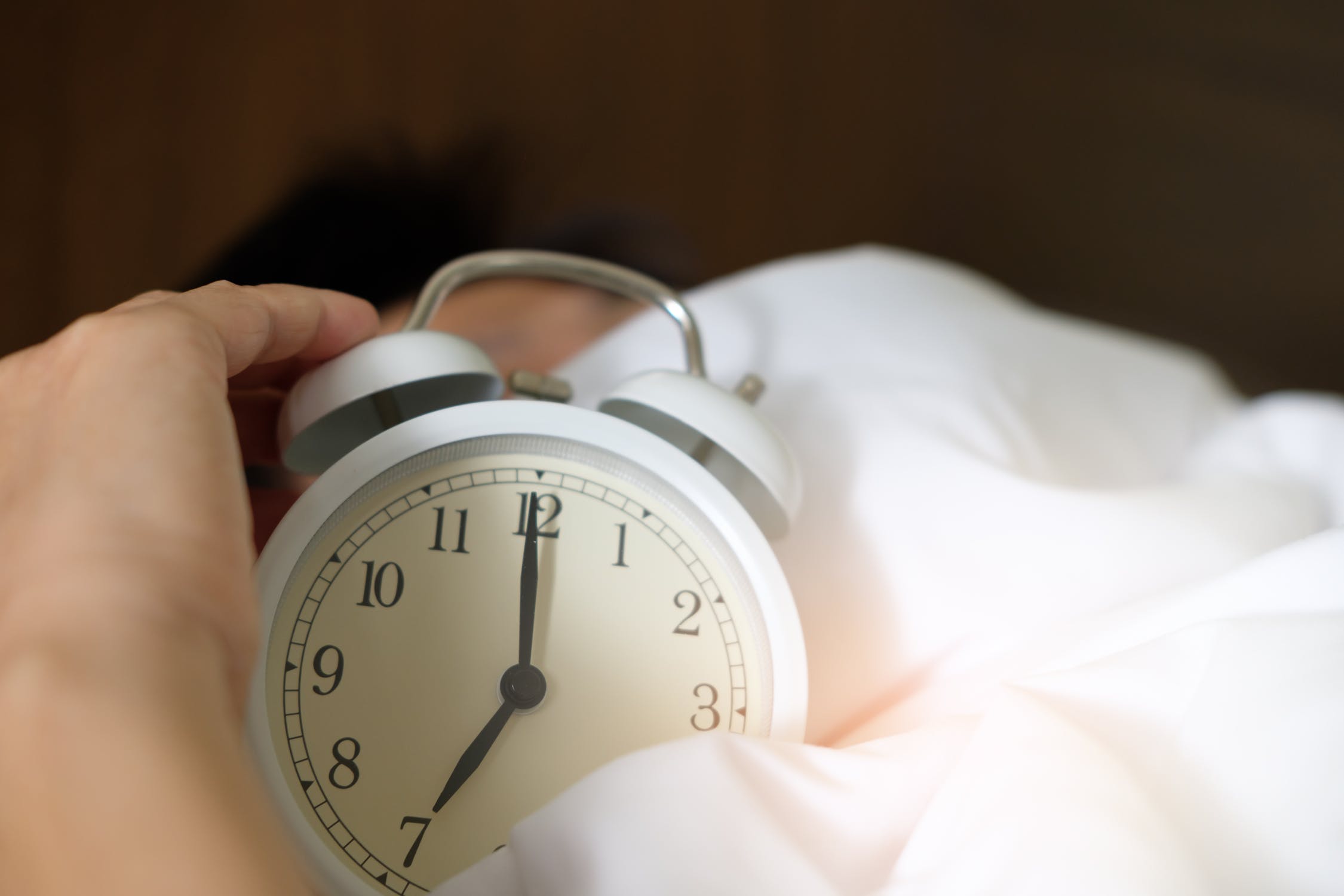 image of sleep what causes food cravings